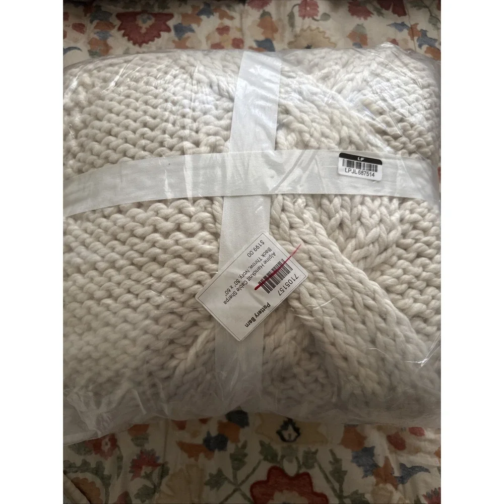 Pottery Barn Alpine Mega Cable Sherpa Back Throw 50 x 60